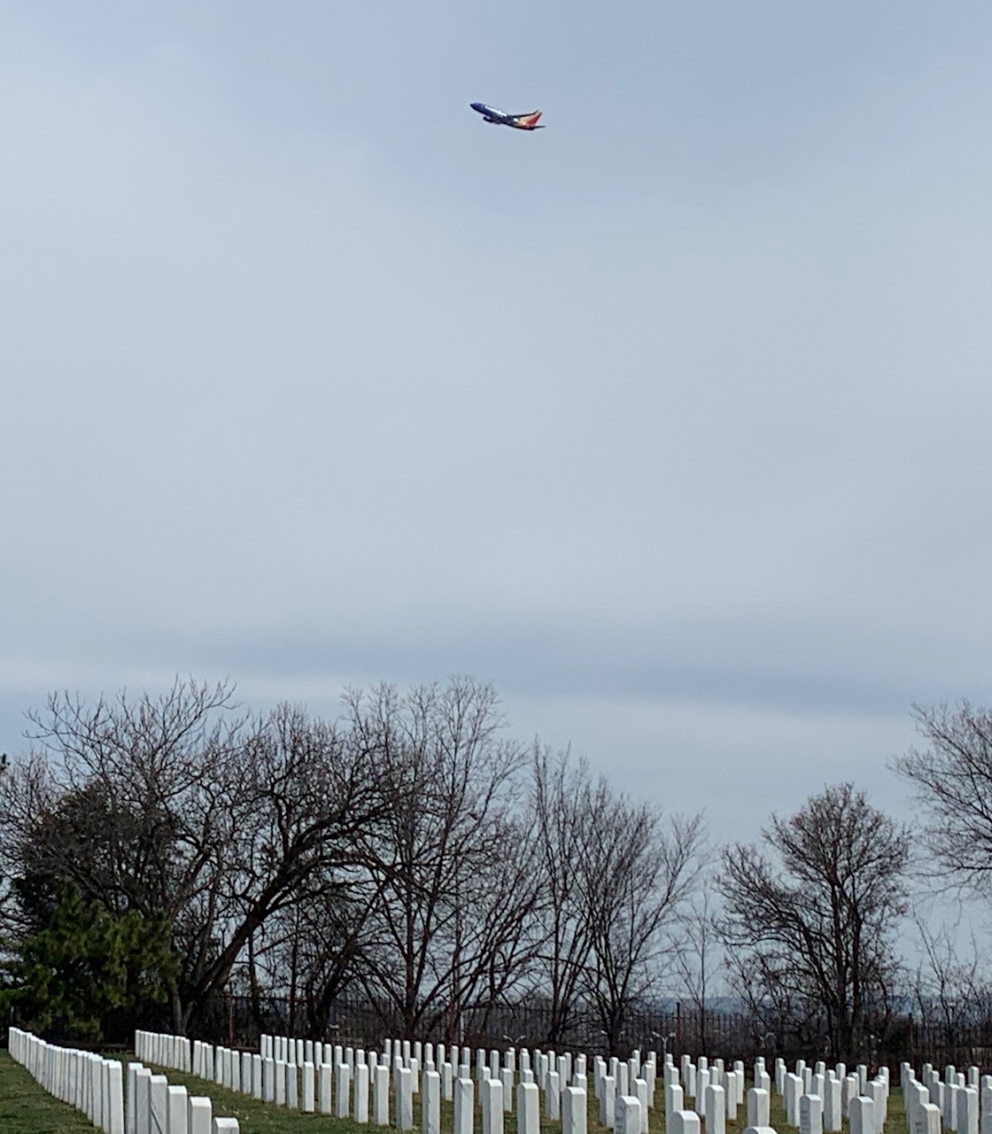 Southwest Airlines 737 flies over Arlington National Cemetery