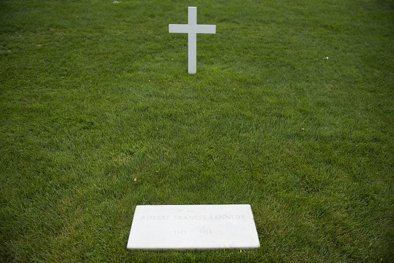 john f kennedy jr grave