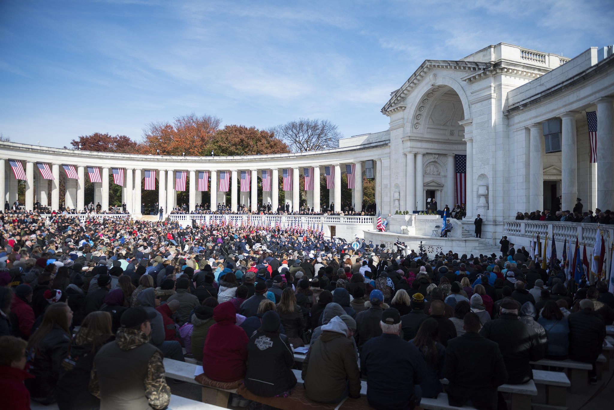 explore-memorial-amphitheater2 Thousands attend Memorial Day ceremonies at Memorial Amphitheater