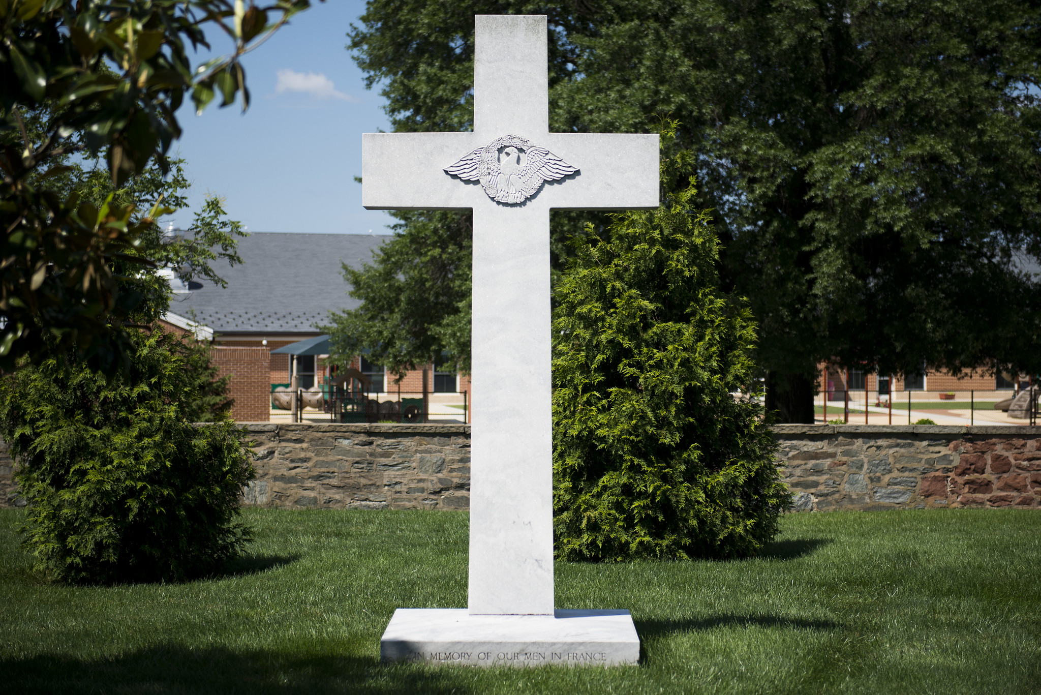 explore-monuments-argonne-cross