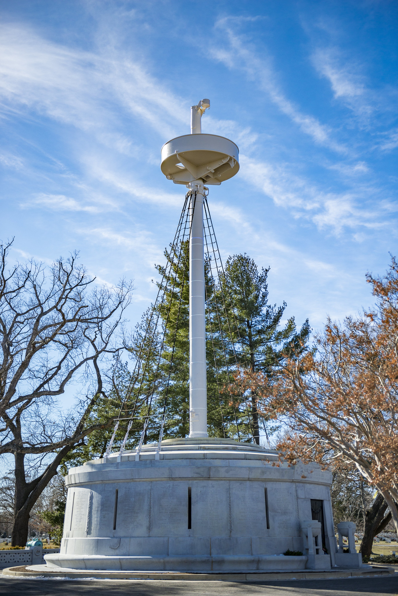 explore-monuments-ussmaine explore-monuments-ussmaine