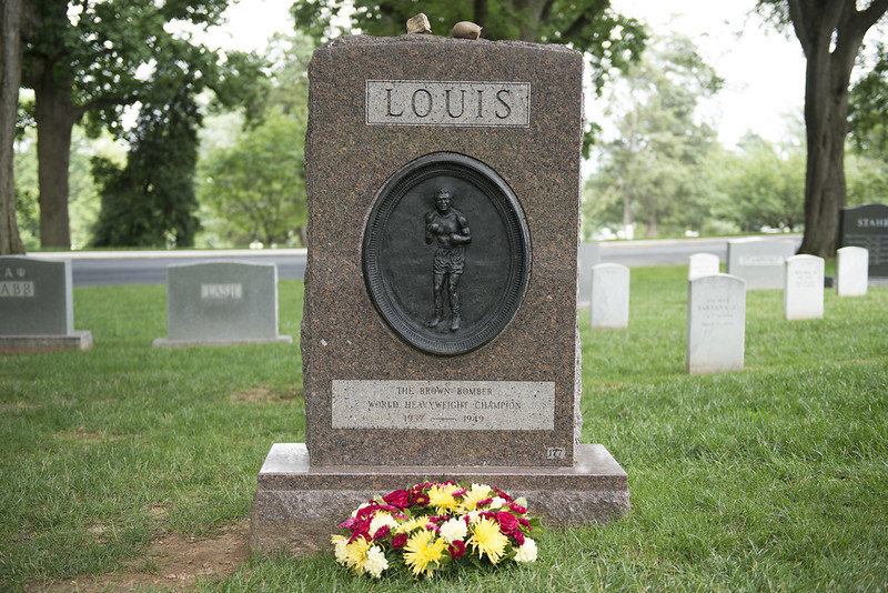 explore-notable-louis explore-notable-louis