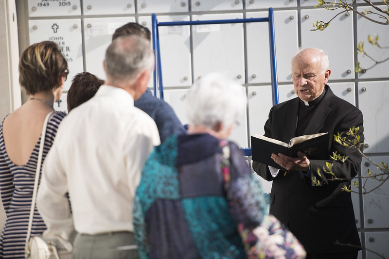 funerals-visiting-clergy-guide-6